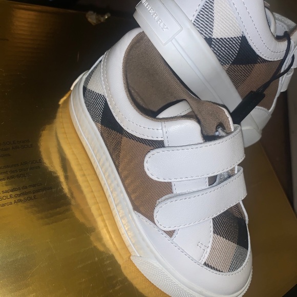 COPY Burberry kids shoes
